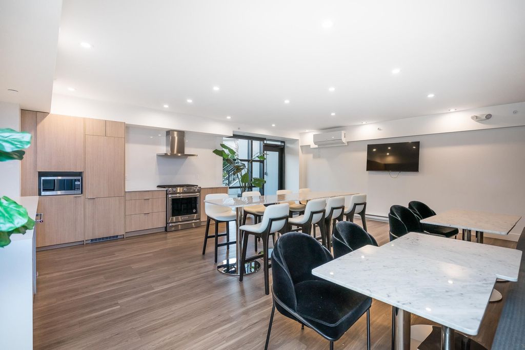 listing image 1109608749155197604