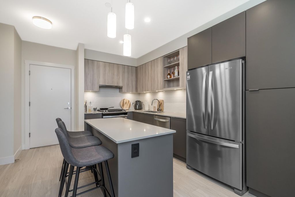 listing image 1104195283180004754