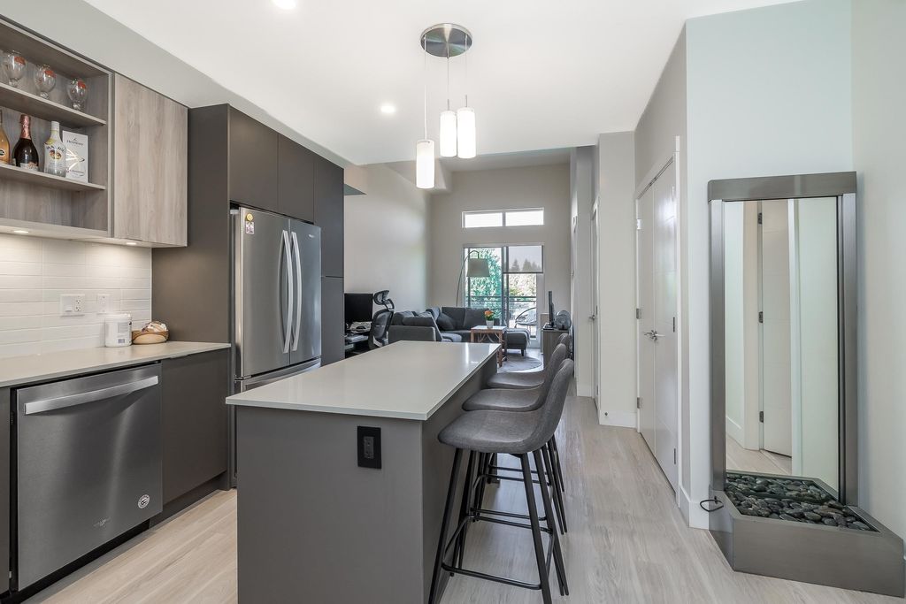 listing image 1102510370709108437
