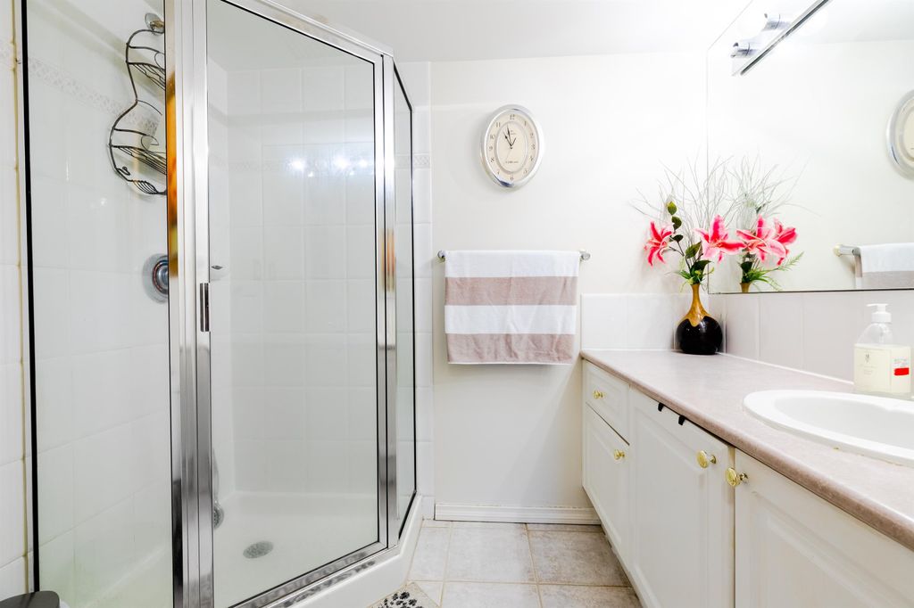 listing image 1102615601867616491