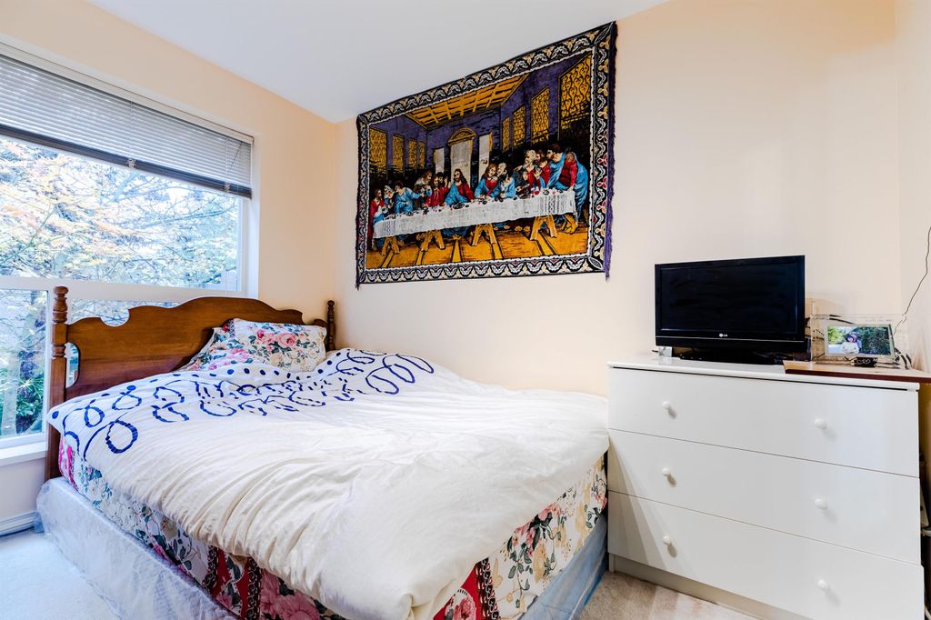 listing image 1101735352956949703