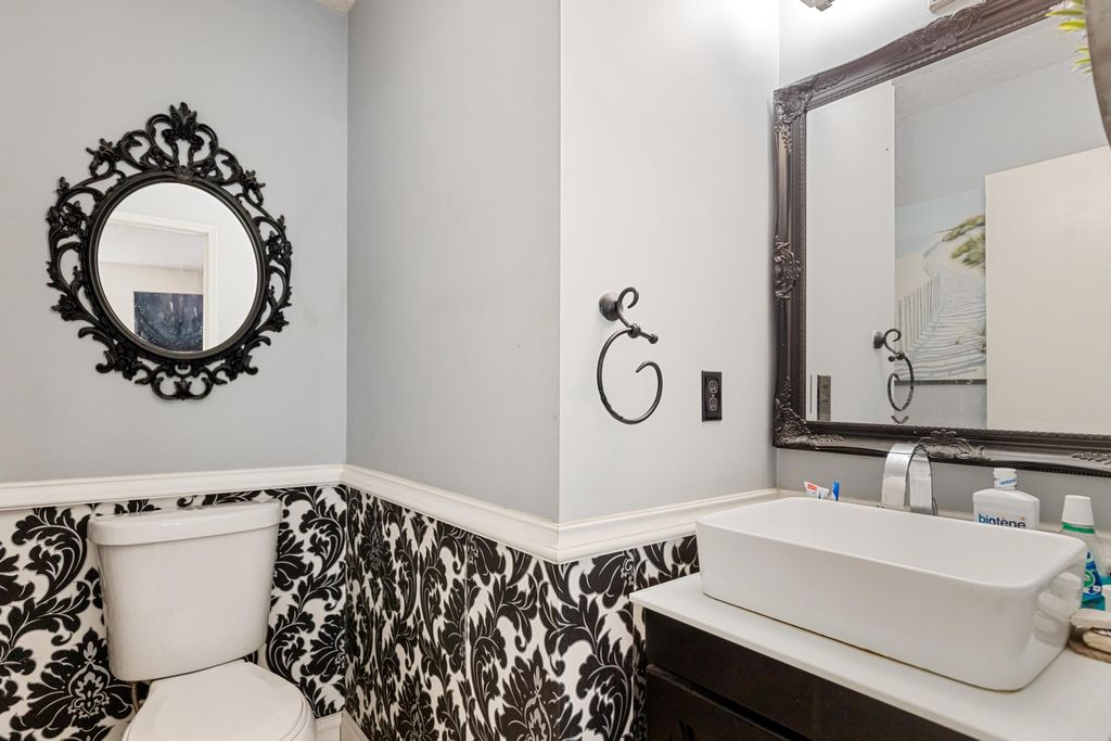 listing image 1103762758514621738