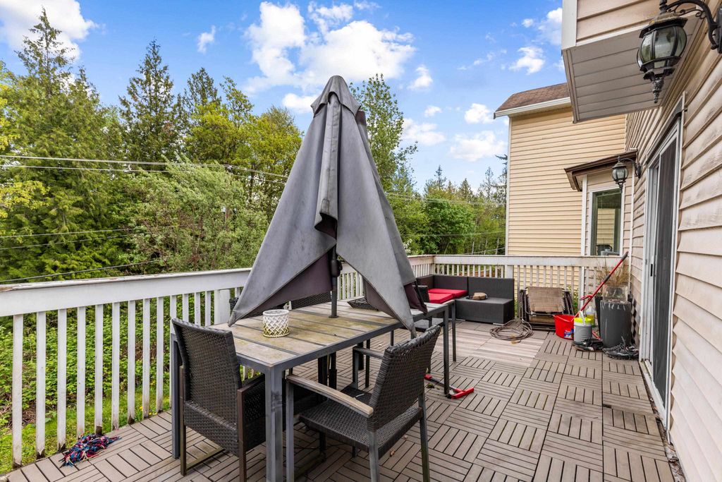 listing image 1106986947860696645