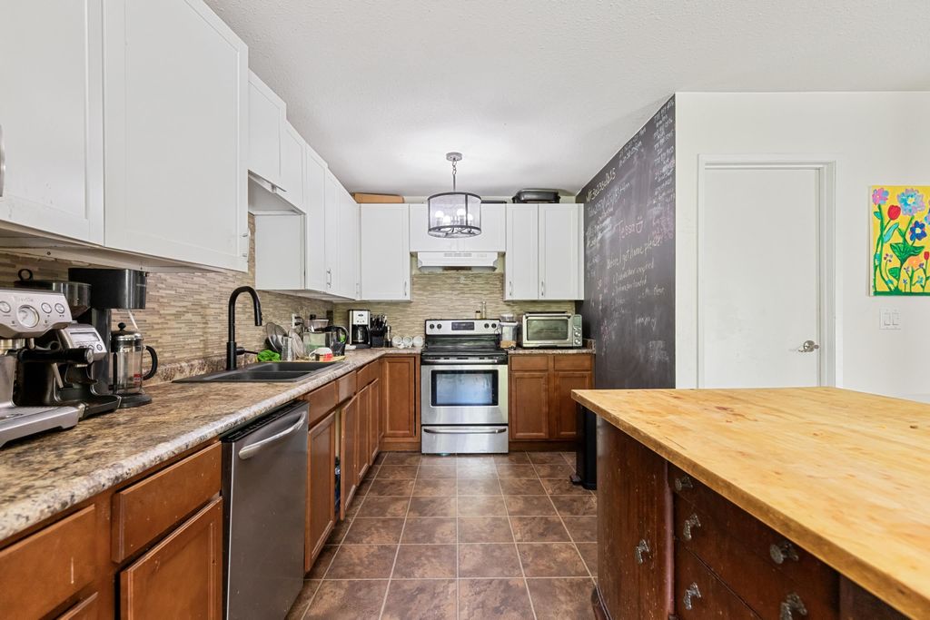 listing image 1101914044414509616