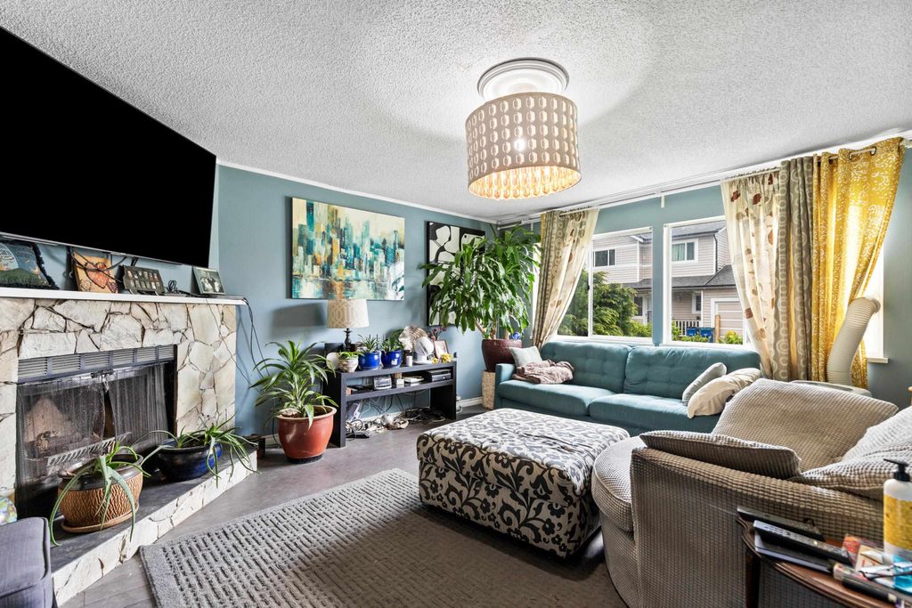 listing image 1102089323539333665