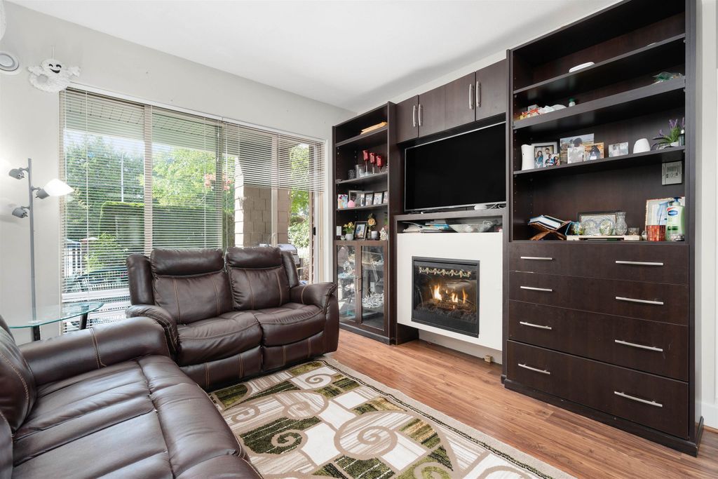 listing image 1105331678602326015