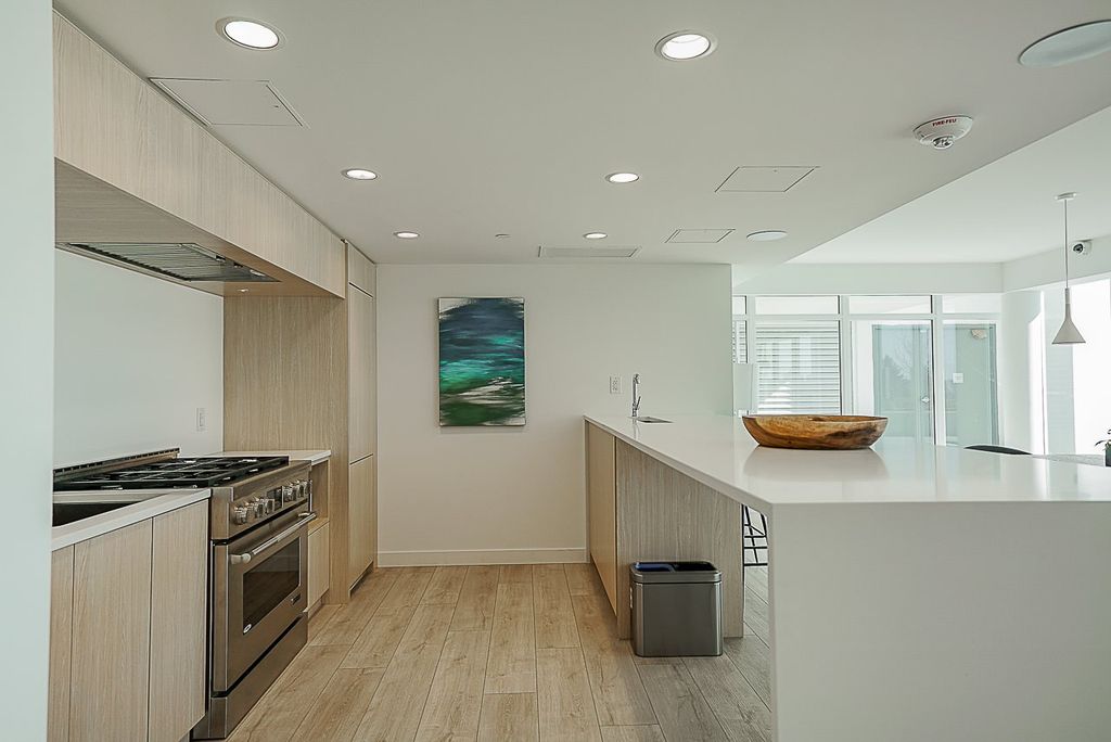 listing image 1100720289953554435