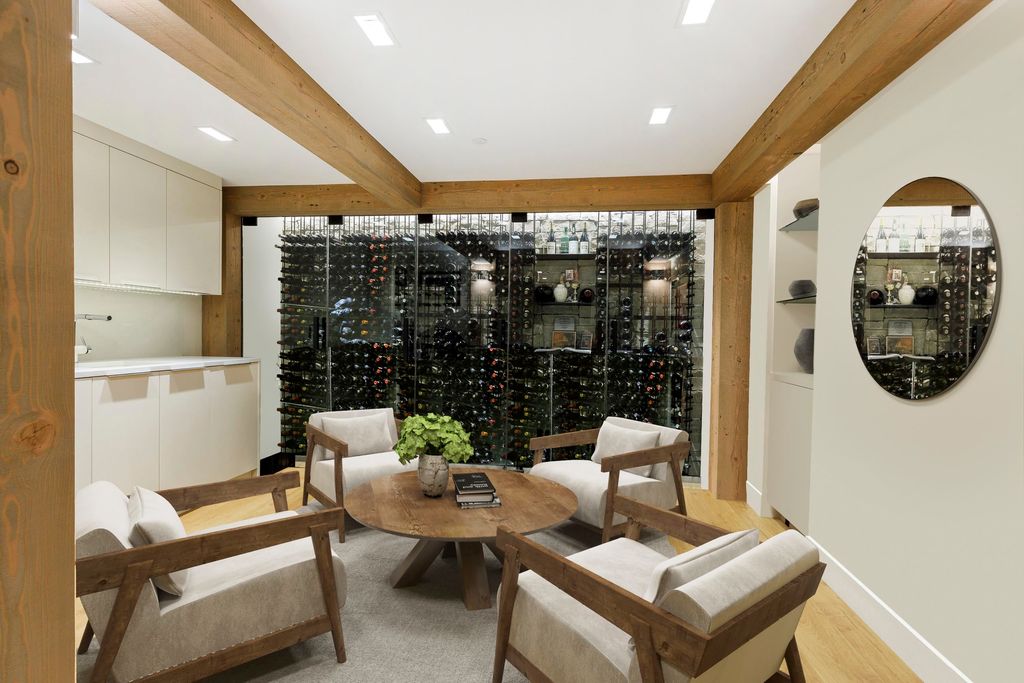 listing image 1104968152705420746