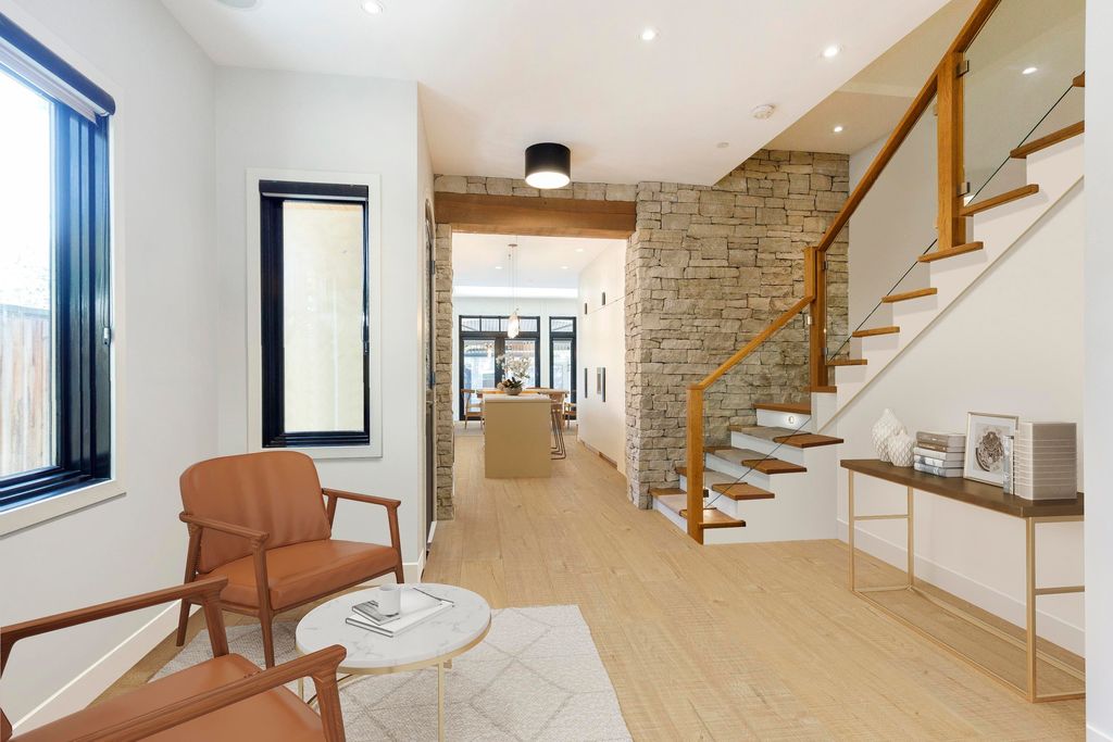 listing image 1101137165188164280