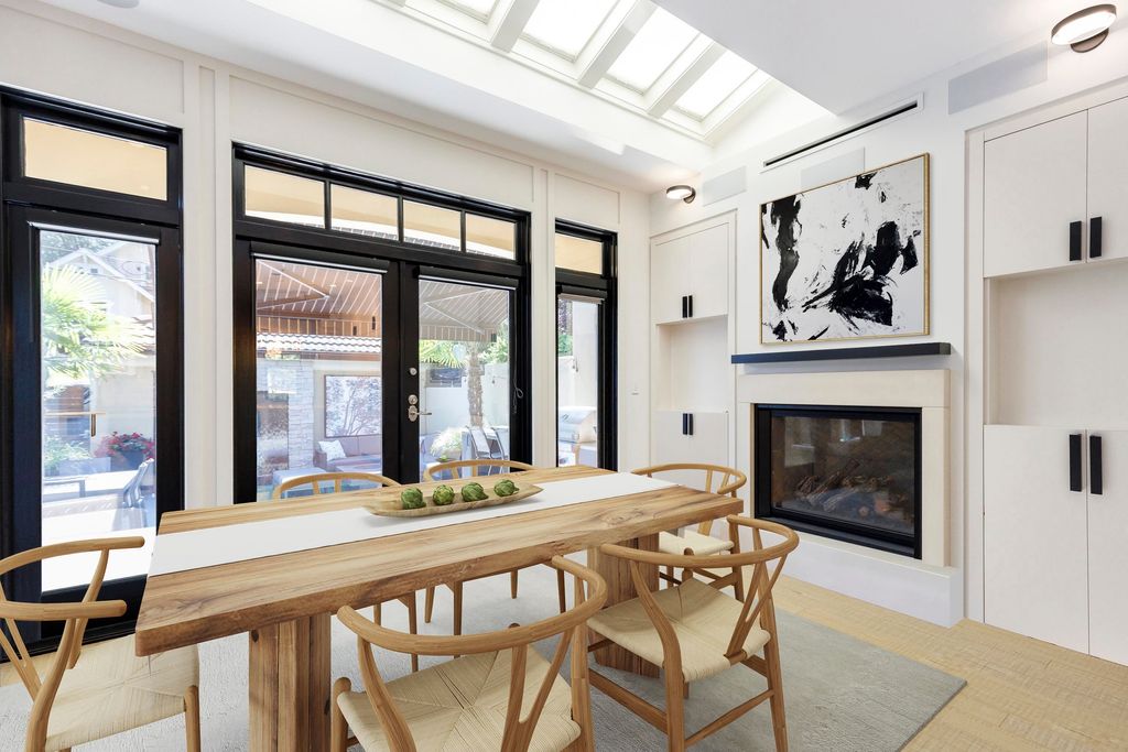 listing image 1104173691802024712