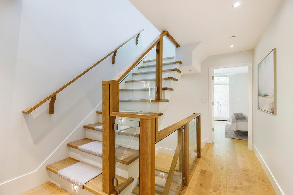 listing image 1101710874254537714