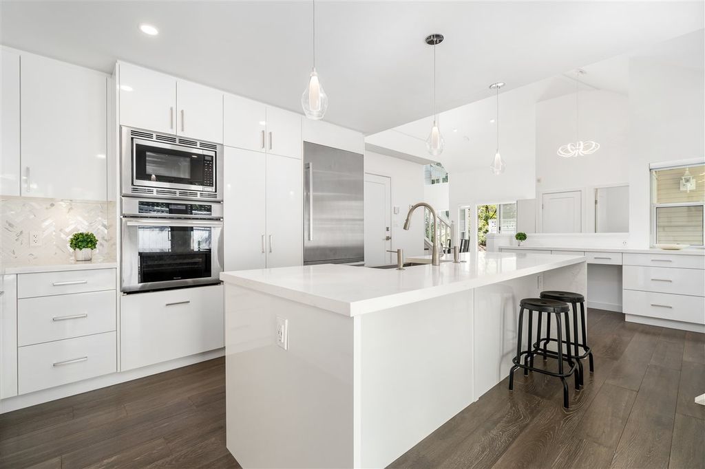 listing image 1102036595794204726