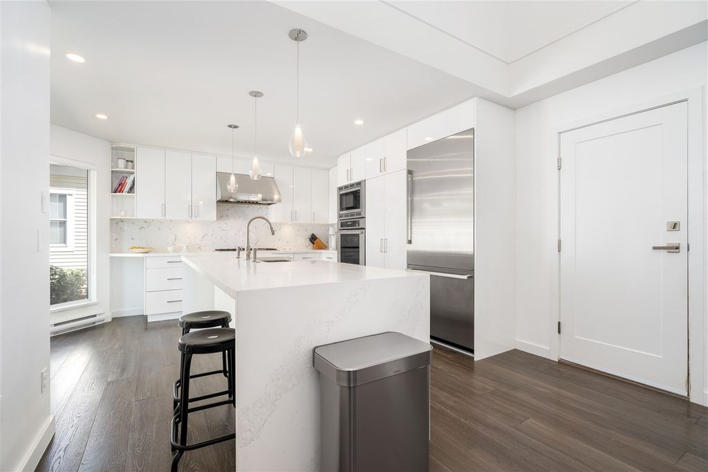 listing image 1102655424512566873