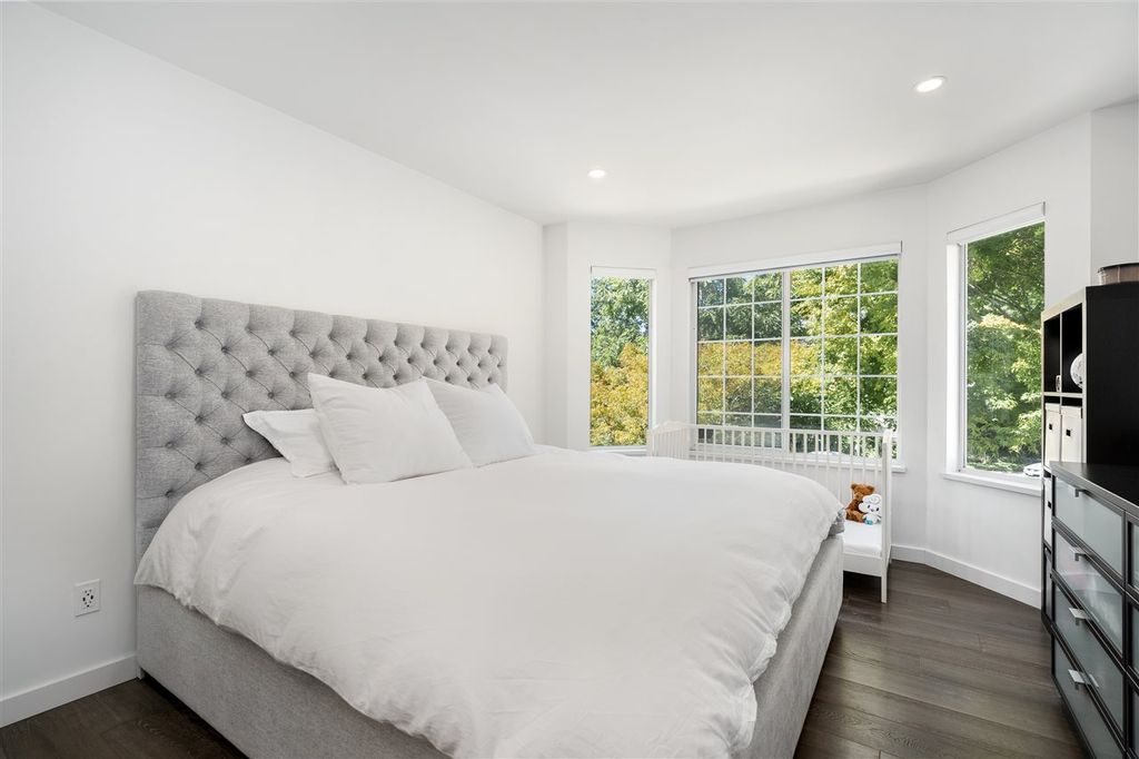 listing image 1105898941275514247