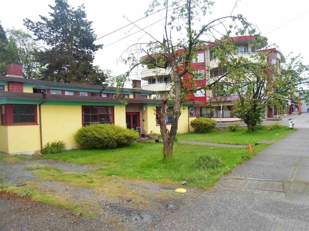 listing image 1101403360151810540