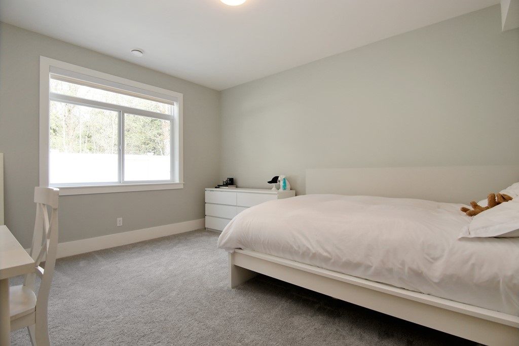 listing image 1105256003106543702