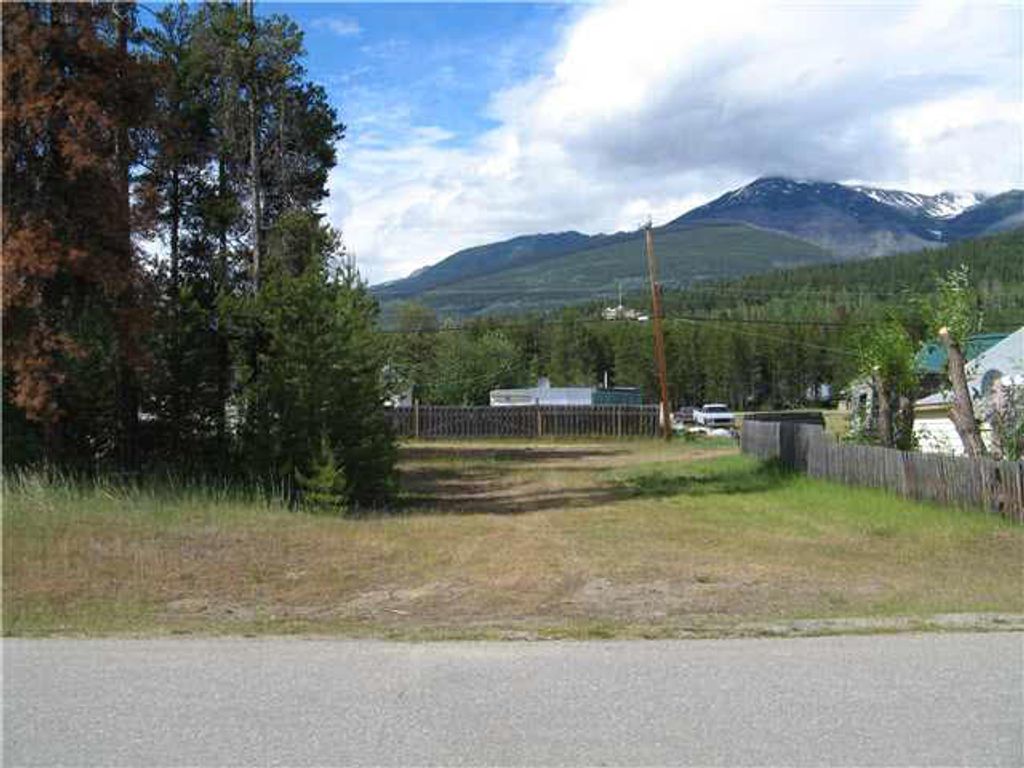 listing image 1108213635462564867