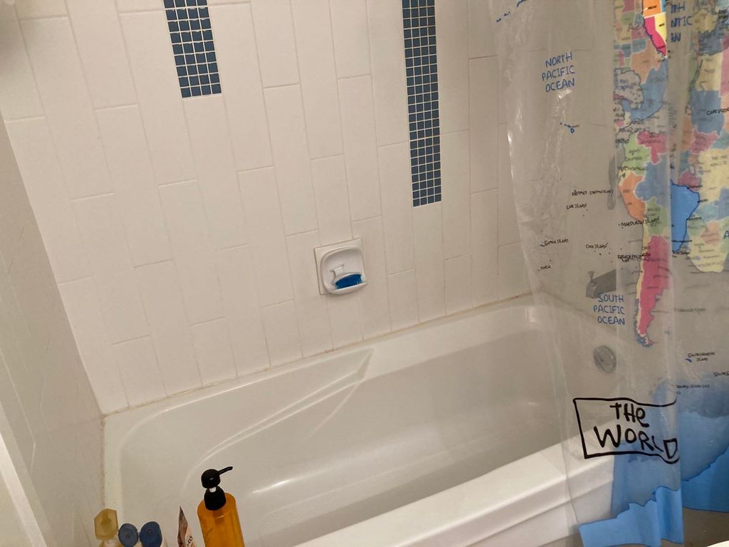 listing image 1108594223297252358