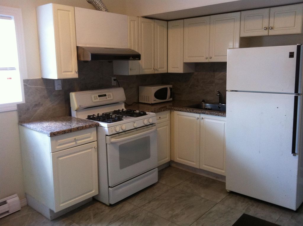 listing image 1104973202043635948