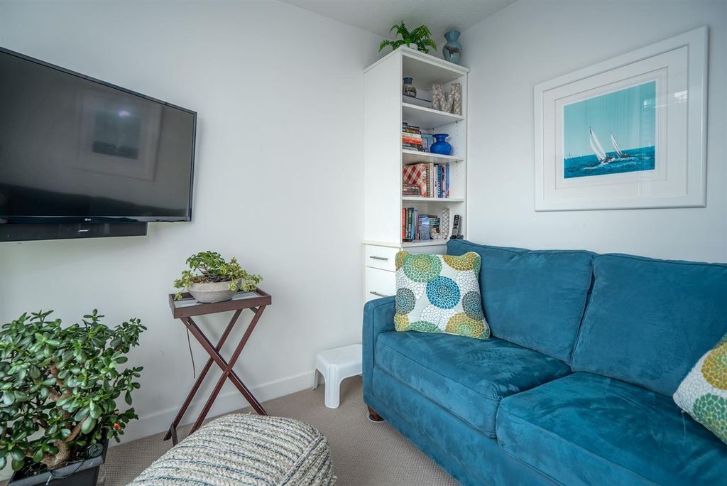 listing image 1100864062149423259