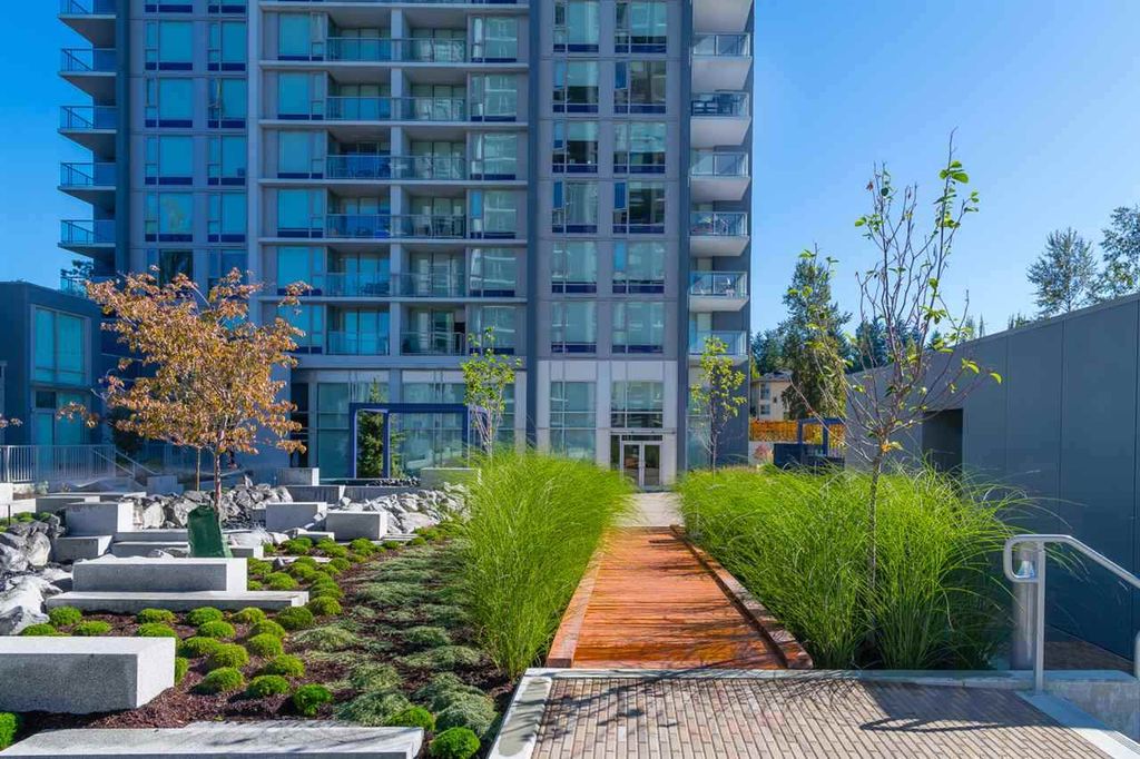 listing image 1102158528386935625