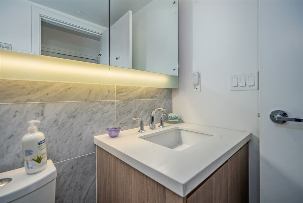 listing image 1108292514365947108