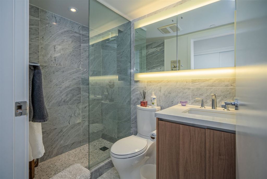 listing image 1100099507725825911