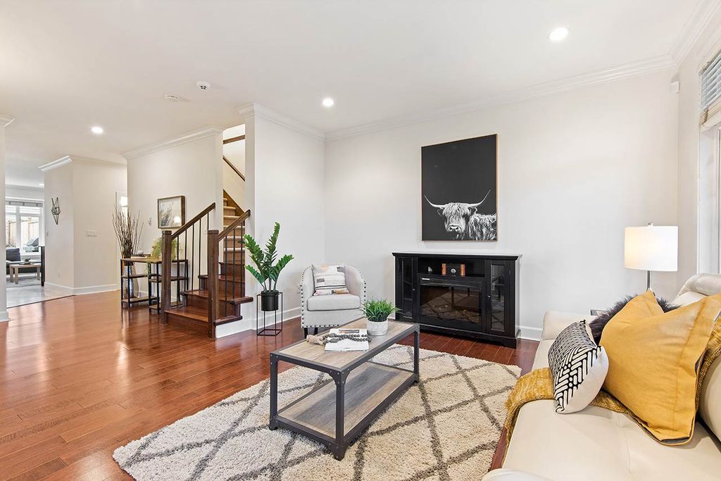 listing image 1107710646992131779