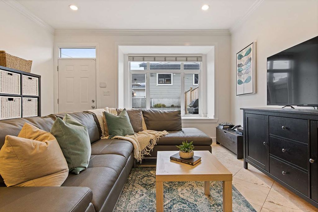listing image 1105210151966304848