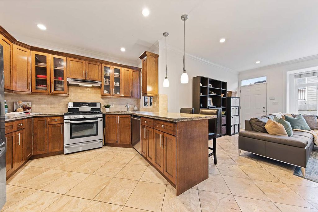 listing image 1101774440355620181