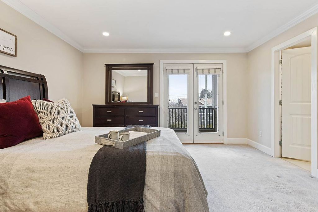listing image 1104561219800725884