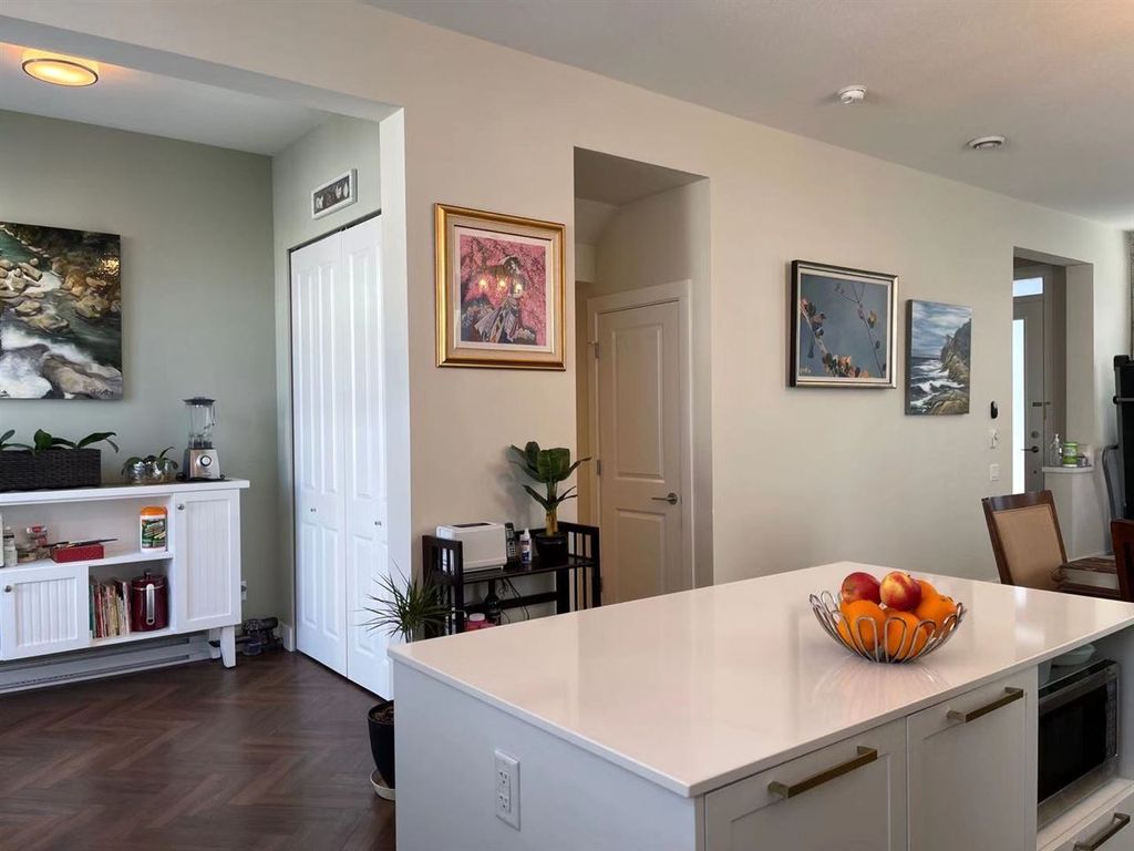 listing image 1108277520604837284