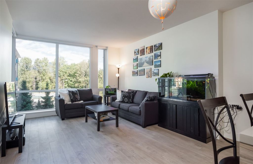listing image 1105374889429509768