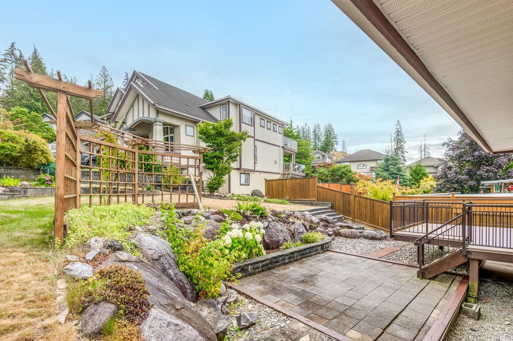 listing image 1105775422540255678
