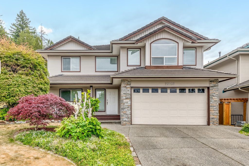 listing image 1107614099510901632