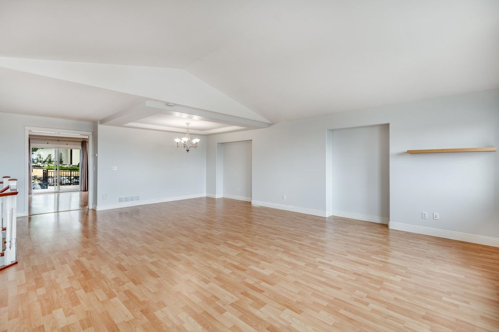 listing image 1104676735005050262