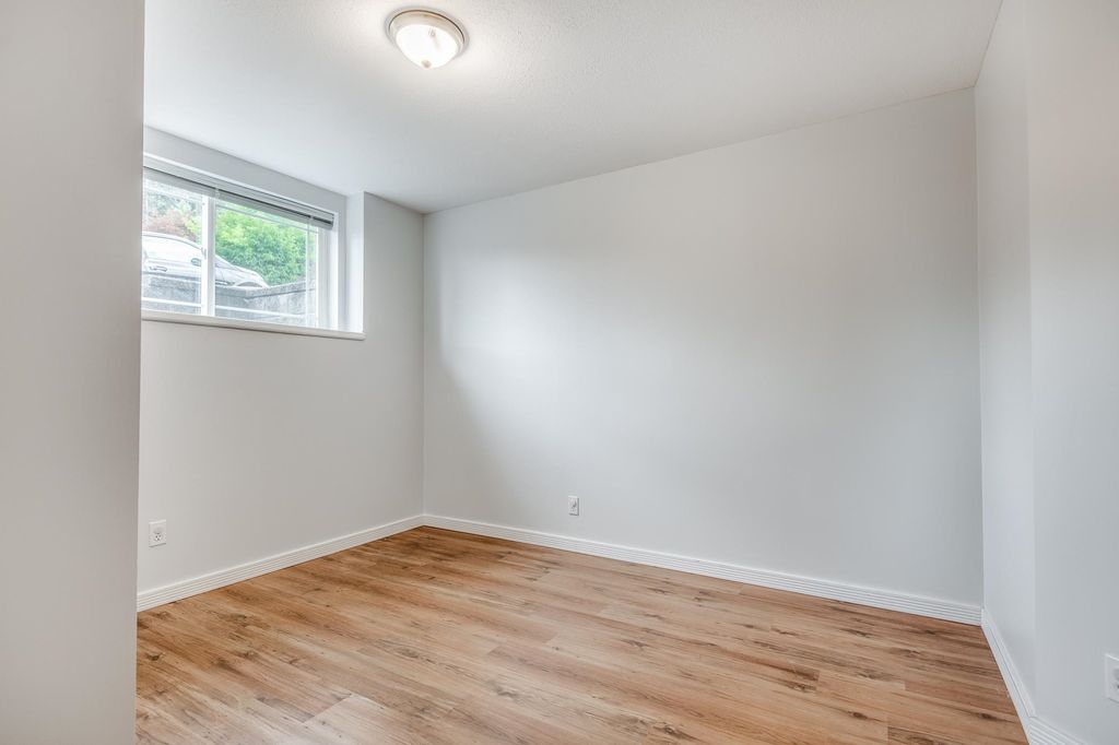 listing image 1109097215058116238