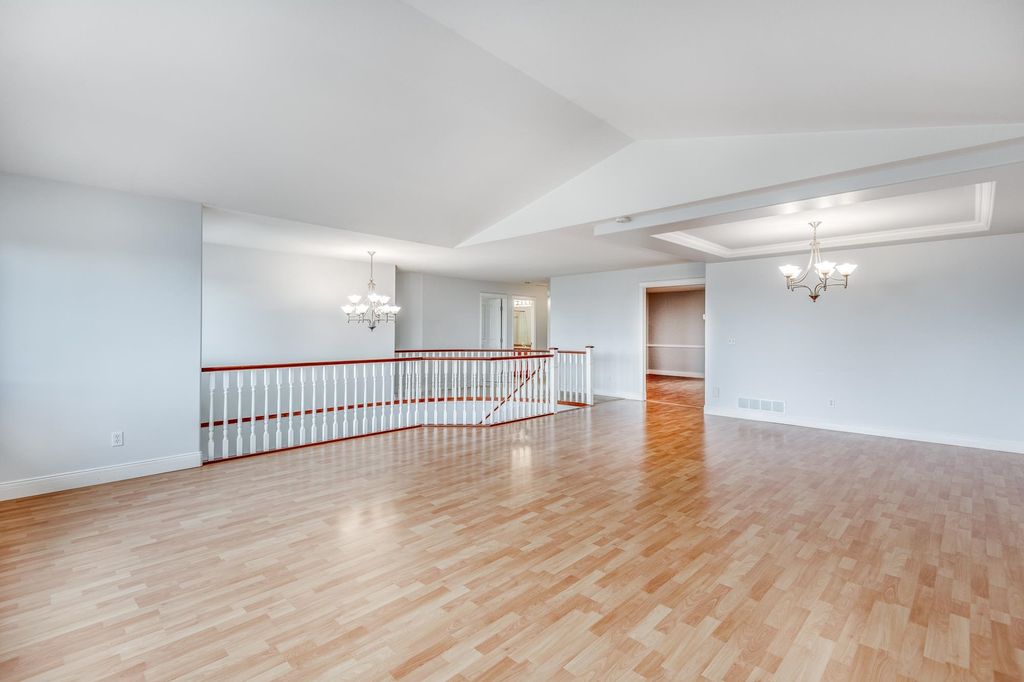 listing image 1106326728025713327