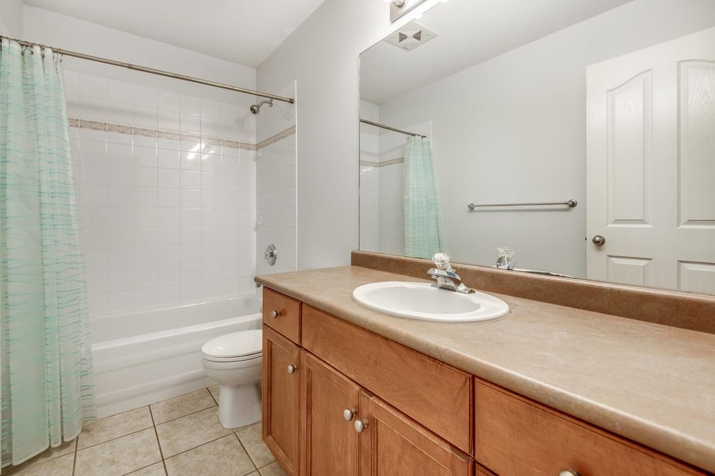 listing image 1102261670545164067