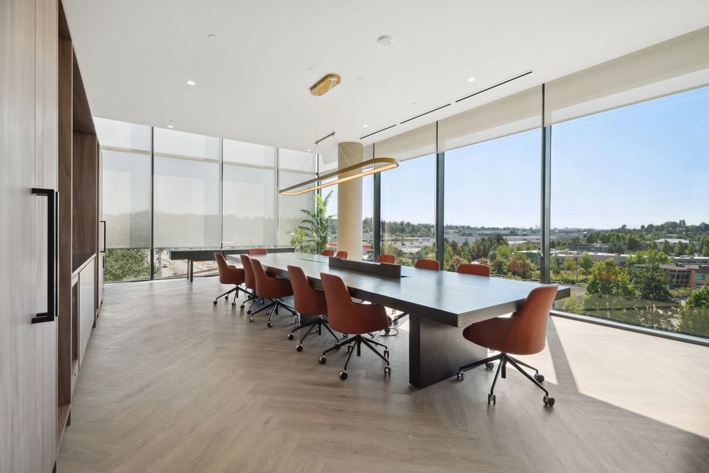 listing image 1100209886438426349