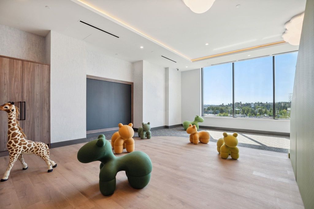 listing image 1105890910320240093