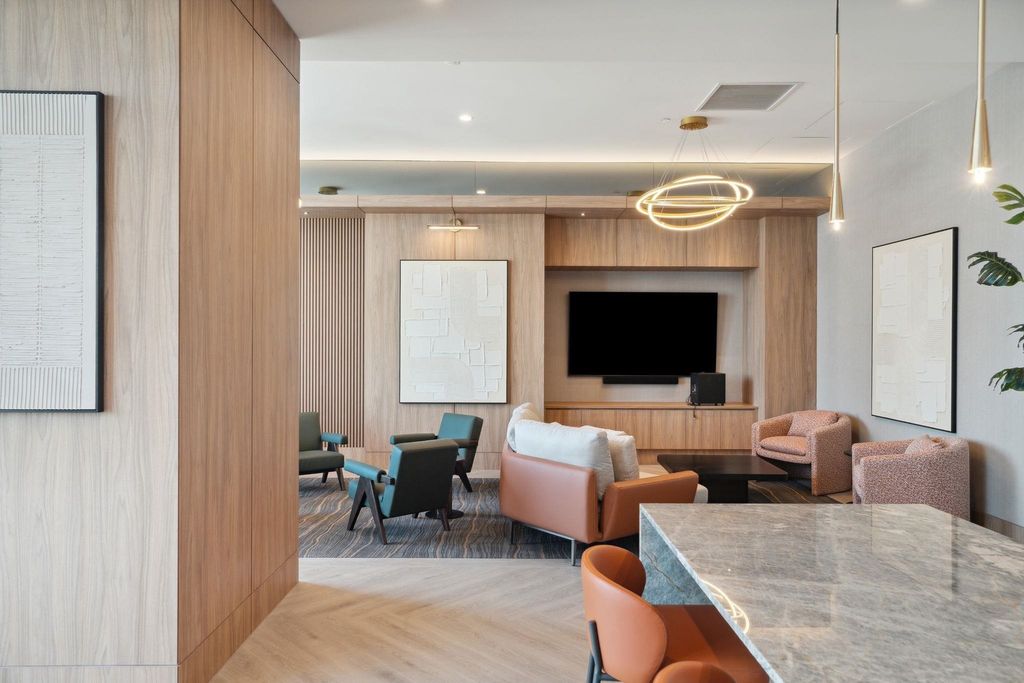 listing image 1108886877871238289