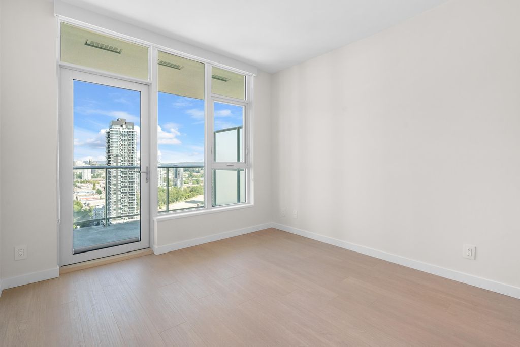 listing image 1101220750964735200