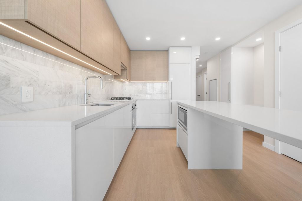 listing image 1106177703091429156