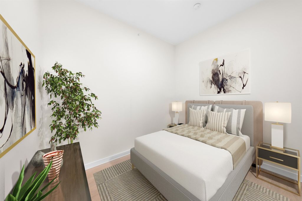 listing image 1102738930834989170