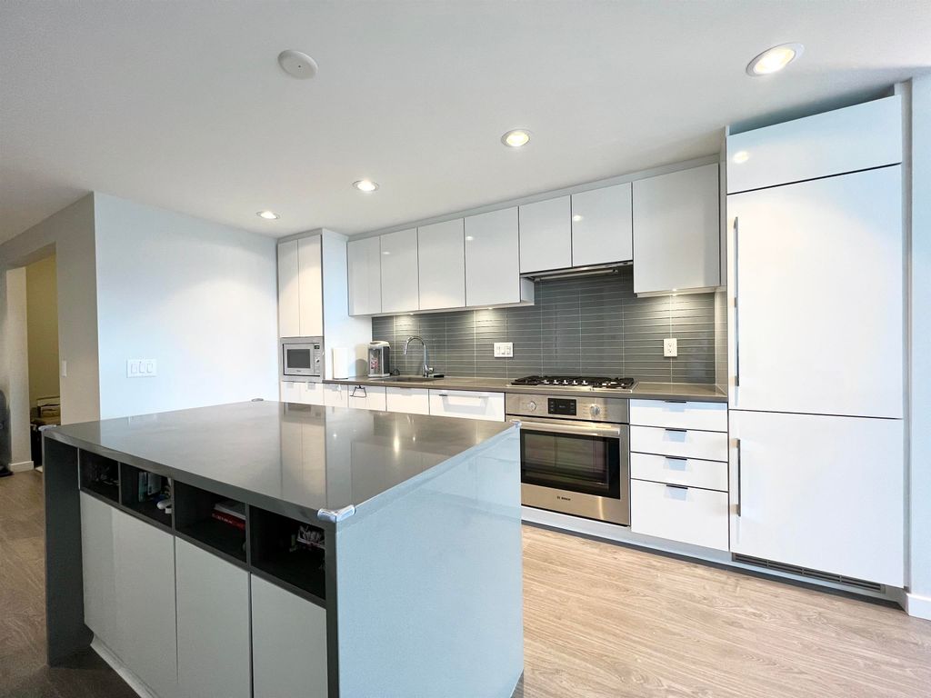 listing image 1101318920600735092