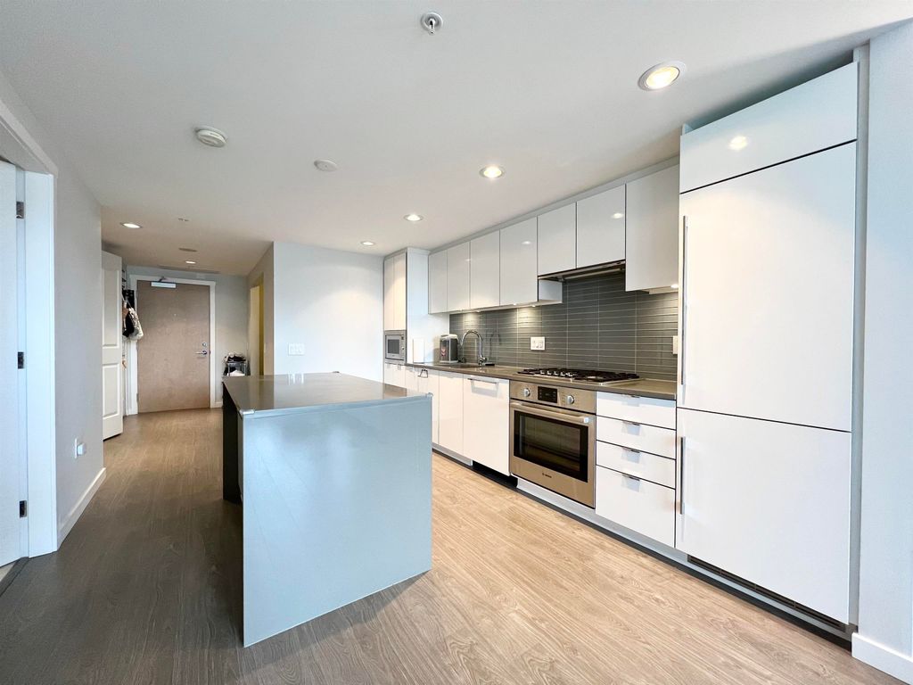 listing image 1102246330795126563