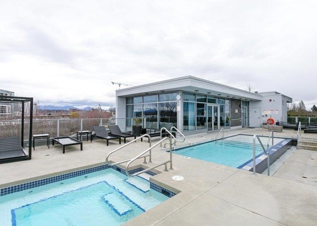 listing image 1104343761845006727