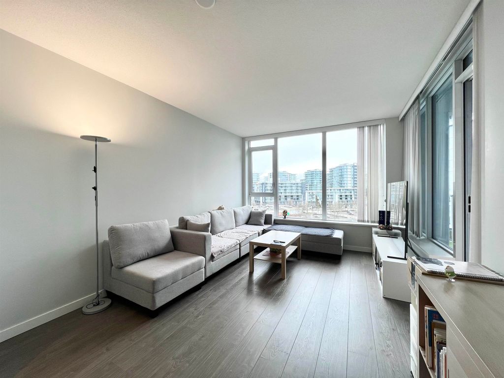 listing image 1100000225205319969