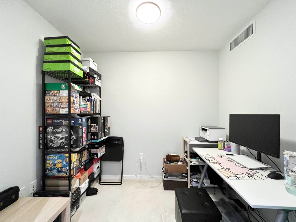 listing image 1109147588216416686